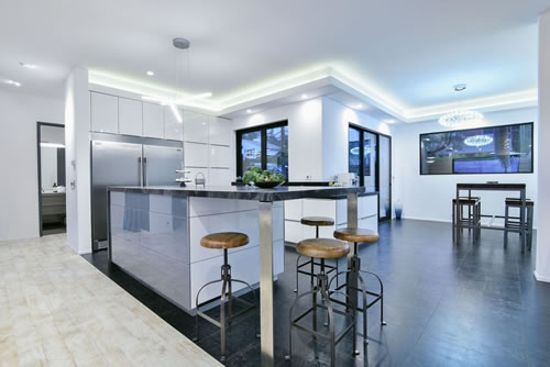 La Jolla Contemporary by  San Diego Architect RJ Belanger