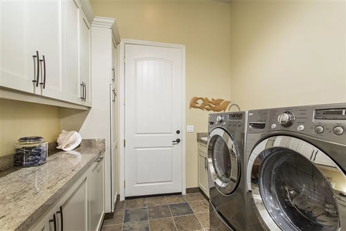 Vista California Custom Home by San Diego Architect RJ Belanger