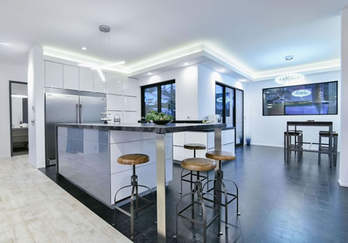 Guest House Gallery of San Diego Architect RJ Belanger